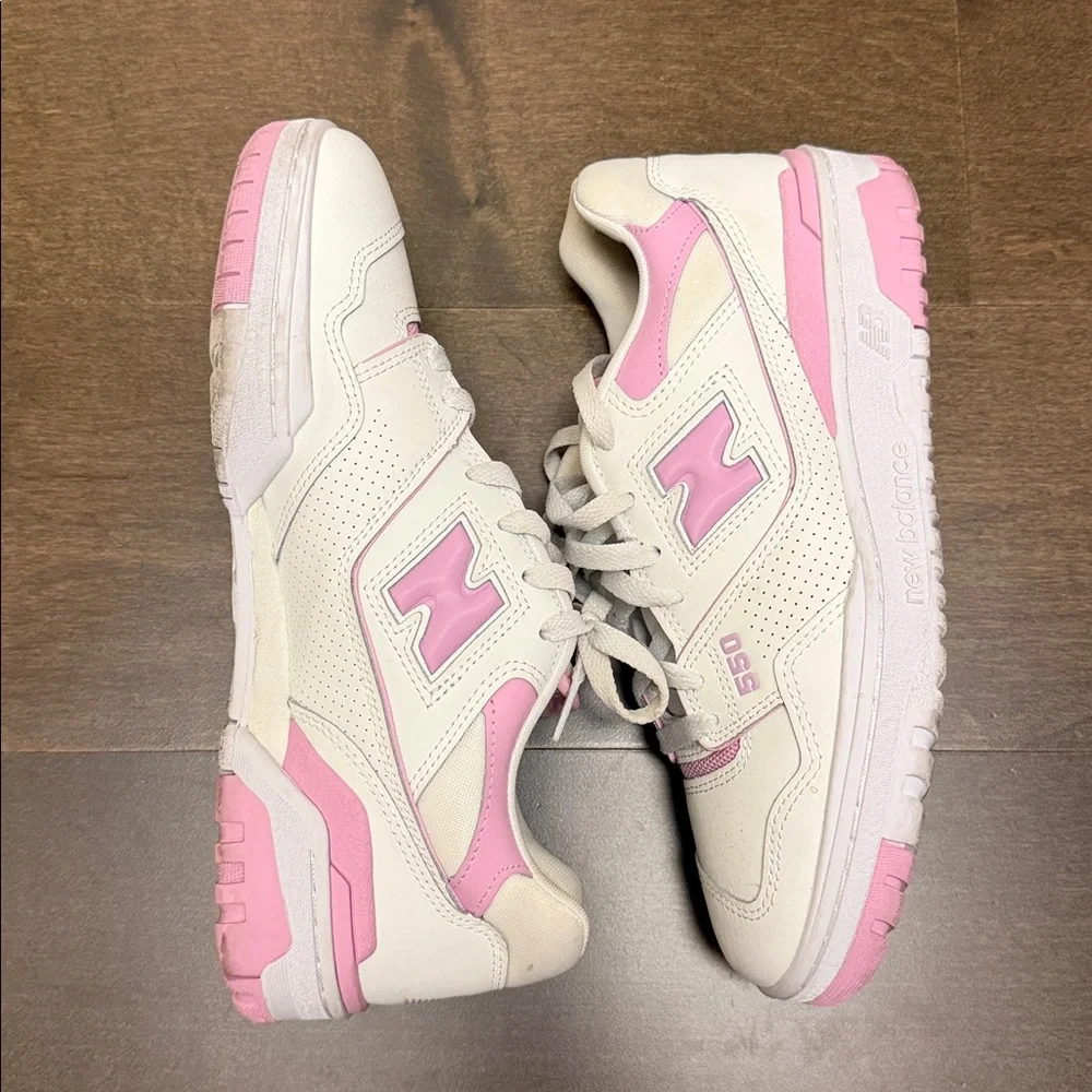 New Balance 550 Women's Bubblegum Pink and White Sneakers‎